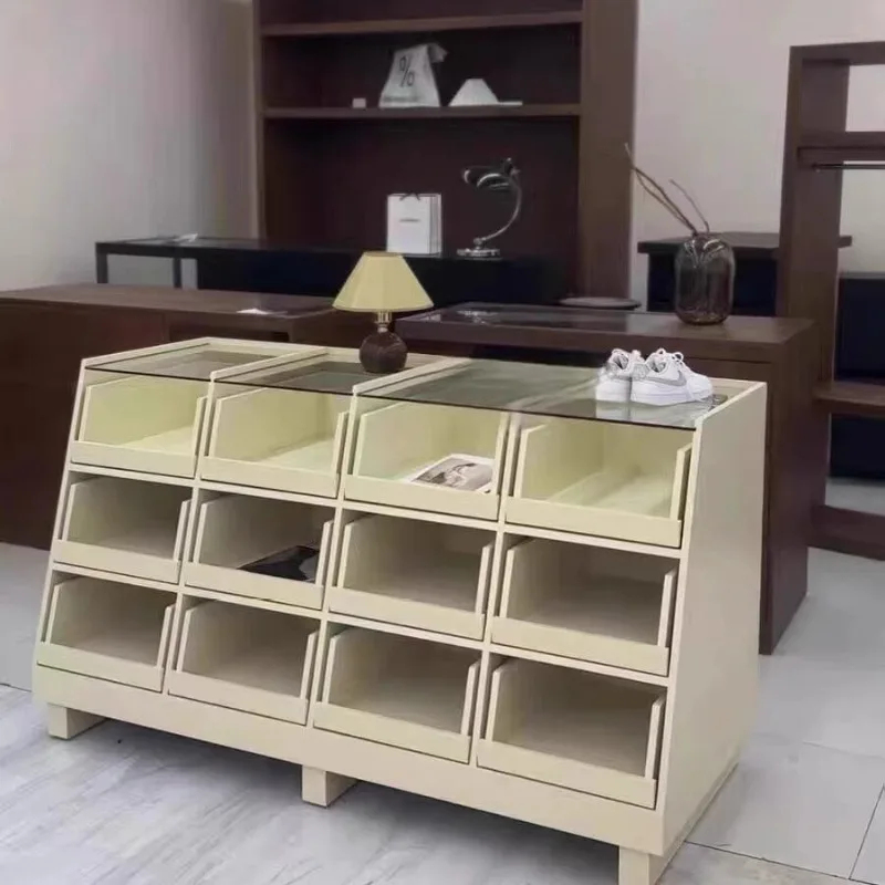 Children's Clothing Store Naka - Furniture And Hardware Store recension och pris